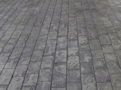 Cobblestone Stamped Concrete - Slate Green Base - Dark Grey Highlight